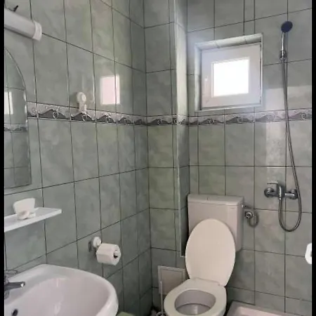 Vila George